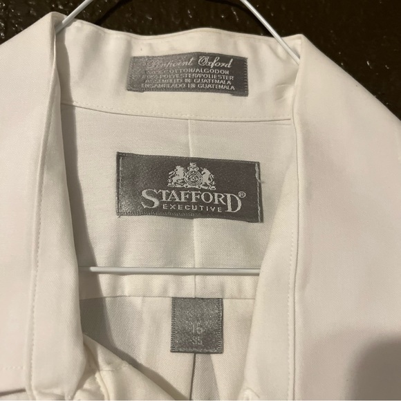 White Button Down Long Sleeve Business / Suit Shirt, Size 16 35, Has Pocket - Picture 3 of 6